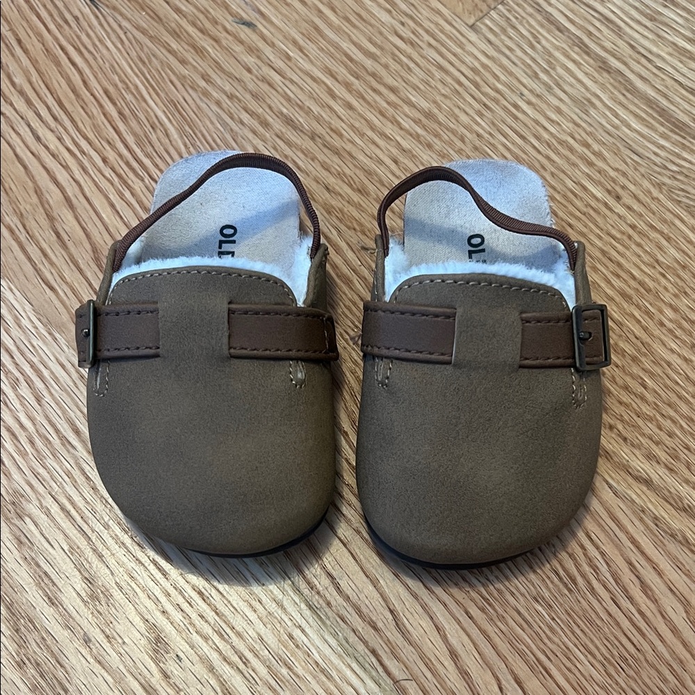 Old Navy Tan Baby Moccasins